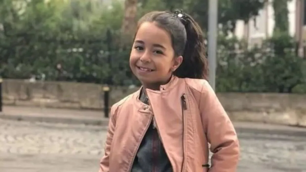 Henüz 4 yaşındayken keşfedildi! Beren Gökyıldız değişimiyle dikkatleri üzerine çekti! Bakın kim keşfetmiş?