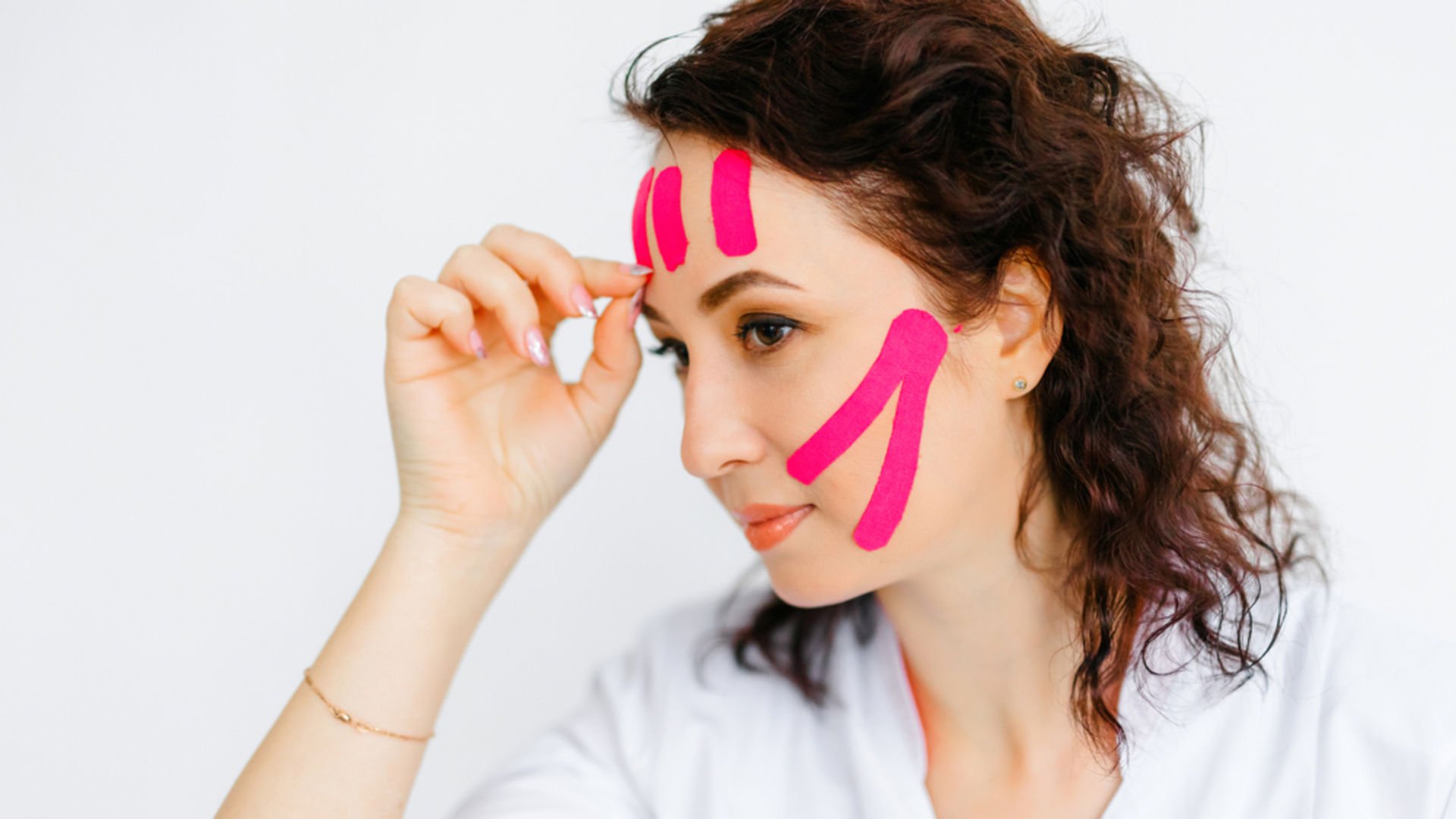 Kırışıklıklarınızdan yara bandı ile kurtulun!