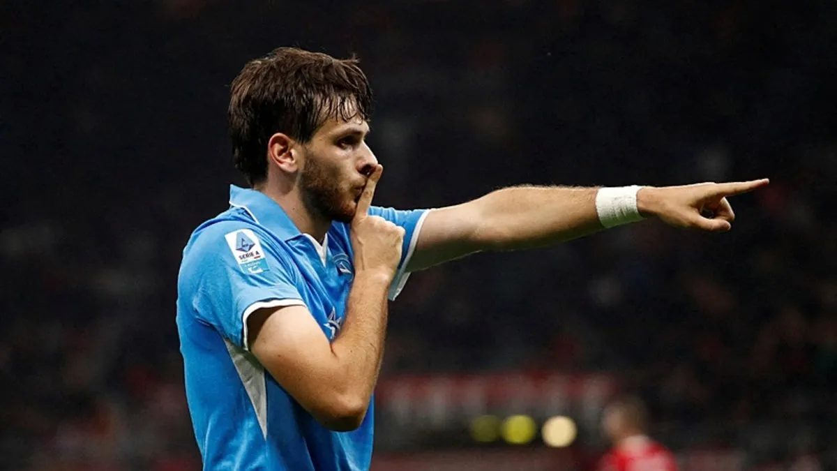 Kvaratskhelia Paris Saint-Germain’de!