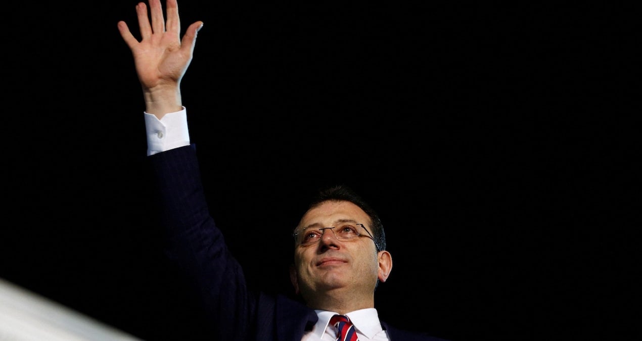 İmamoğlu’ndan gençlere: Korku duvarlarını ilk siz aştınız, tarihi siz yazacaksınız!