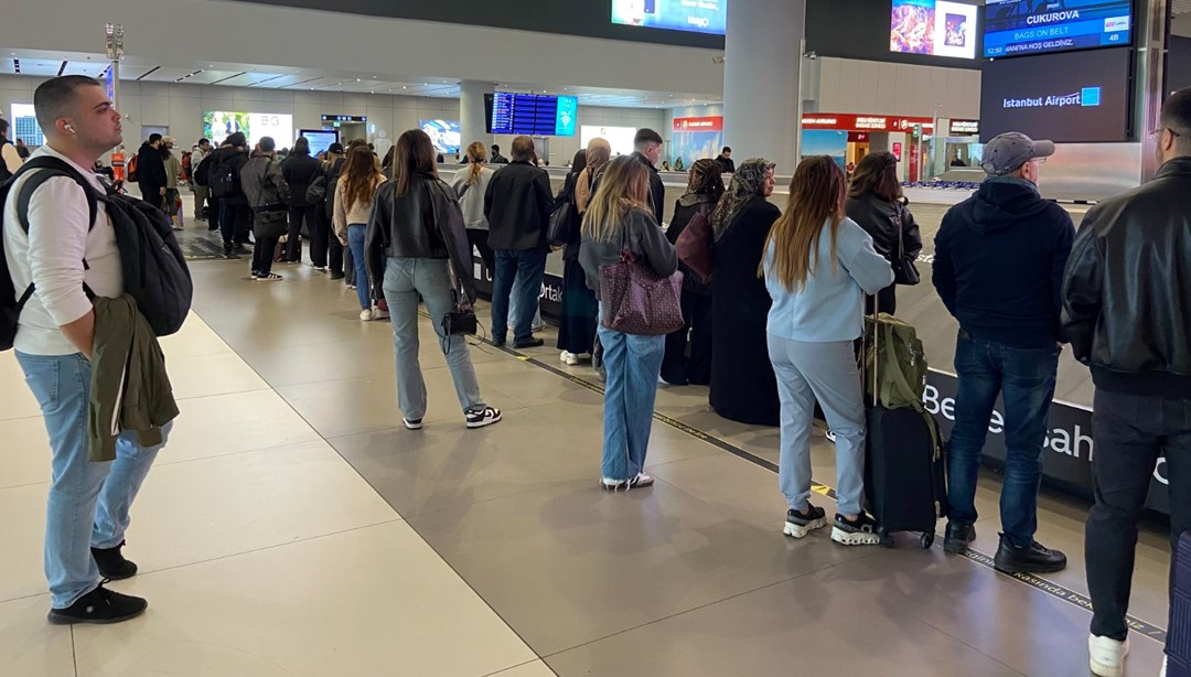 İstanbul Havalimanı’nda bayram dönüşü yoğunluğu