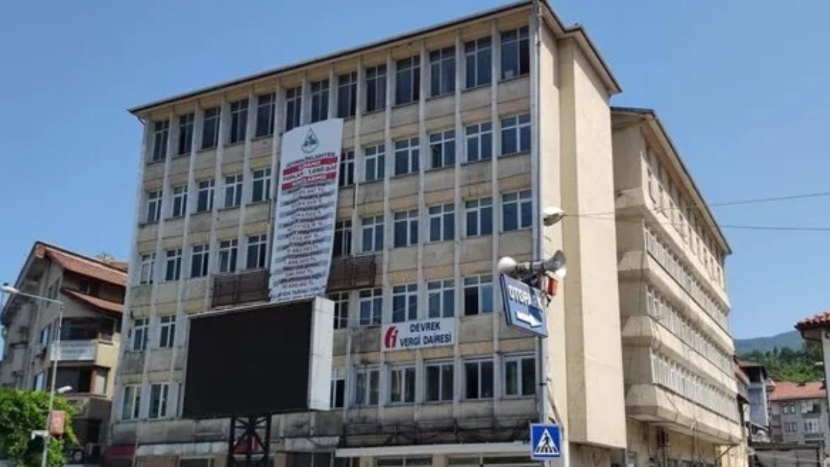 Zonguldak’ın CHP’li Devrek Belediyesi’ne ‘usulsüzlük’ soruşturması: 8 gözaltı